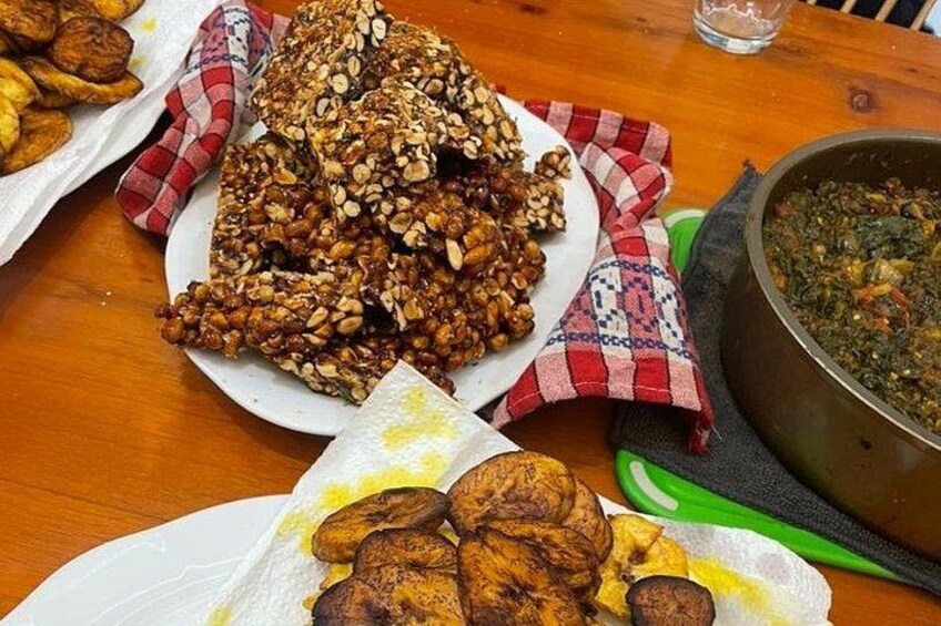 Private Ghanaian Cooking Class at Accra's Premier Food Hub 4