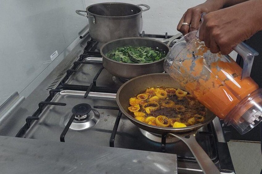 Private Ghanaian Cooking Class at Accra's Premier Food Hub 5