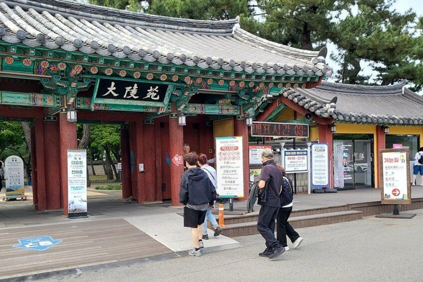 Private Day tour Gyeongju Unesco culture area in Gyeongju city 3