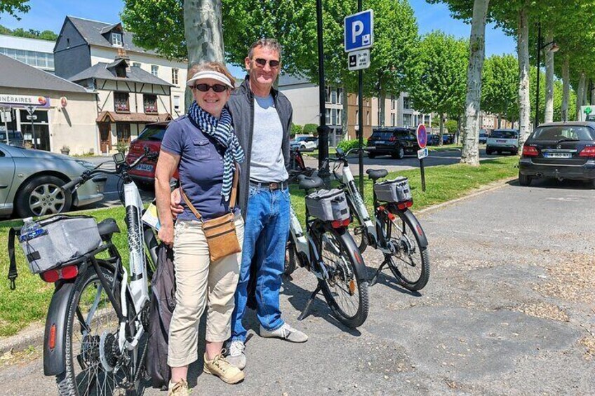 As a couple or with friends, an essential visit to Honfleur by electric bike