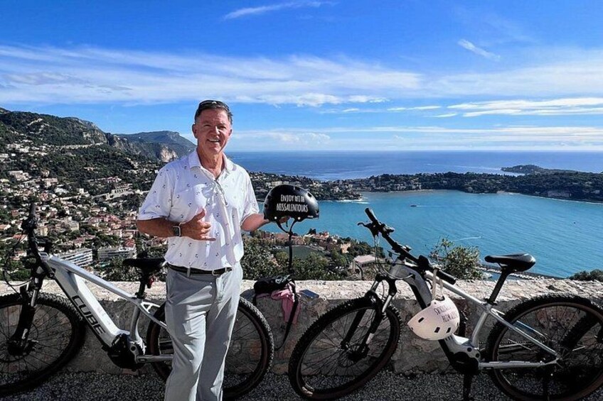 A beautiful escape on an electric bike 3