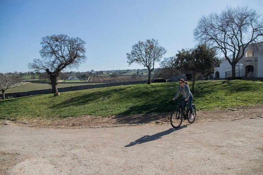 Martina Franca e-Bike tour . Visit a breeding and a dairy farm 2