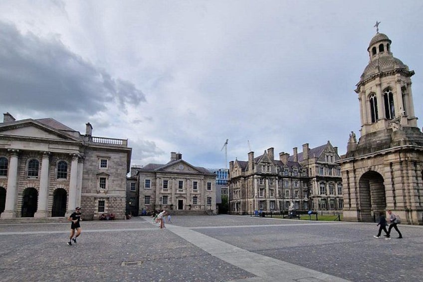 Dublin Express Private Guided Walking Tour 2