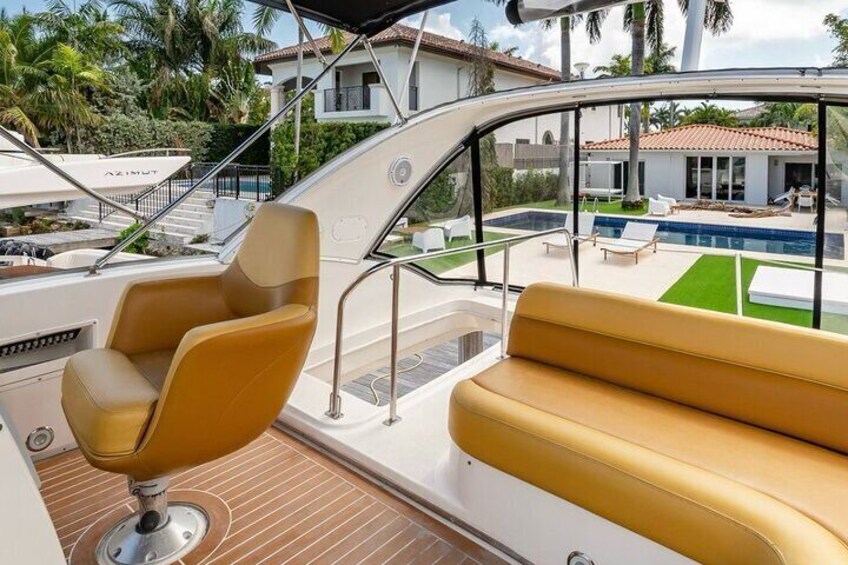 4-Hour 42 Meridian Yacht Rental with Captain in Miami Florida