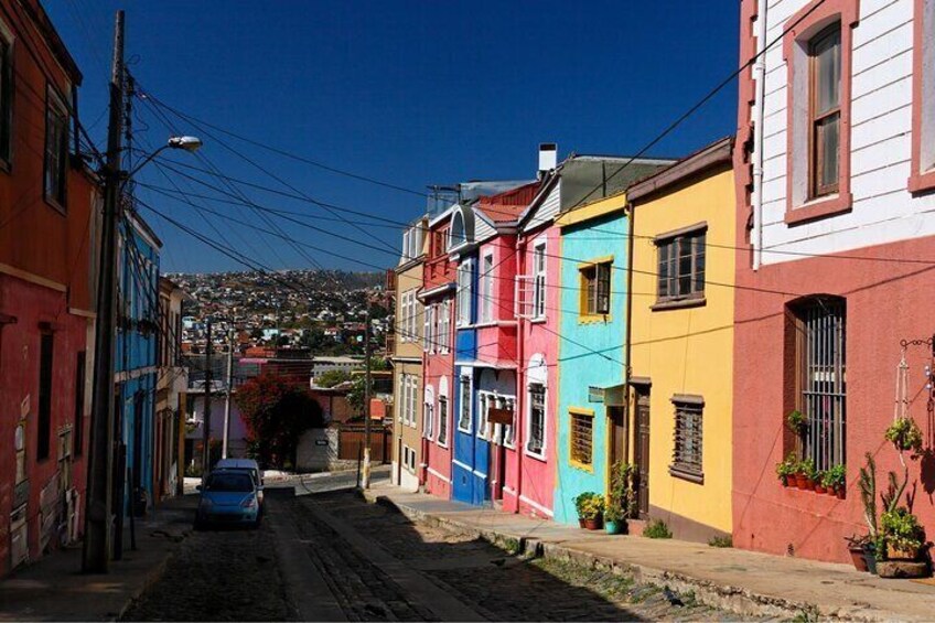 Private Custom Tour with a Local Guide in Valparaiso