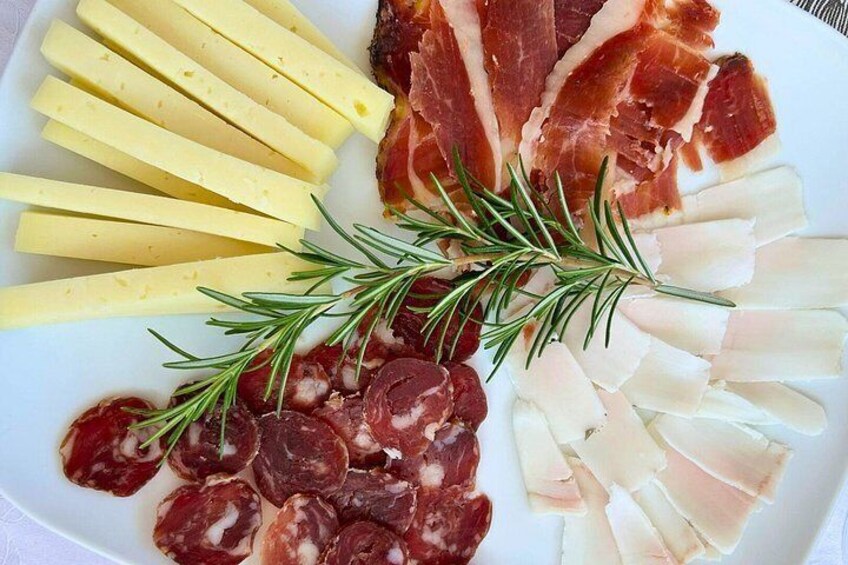 Olbia: visit a myrtle-making factory with tasting 2