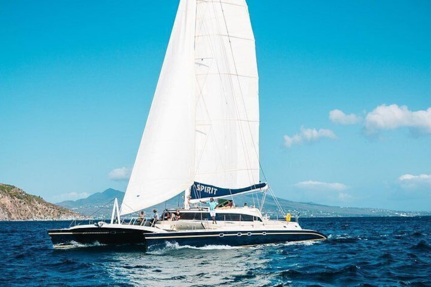 Leeward sailing to Nevis 4