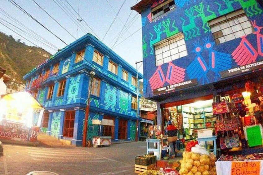 Picturesque Town. Santa Catarina Palopó. 1