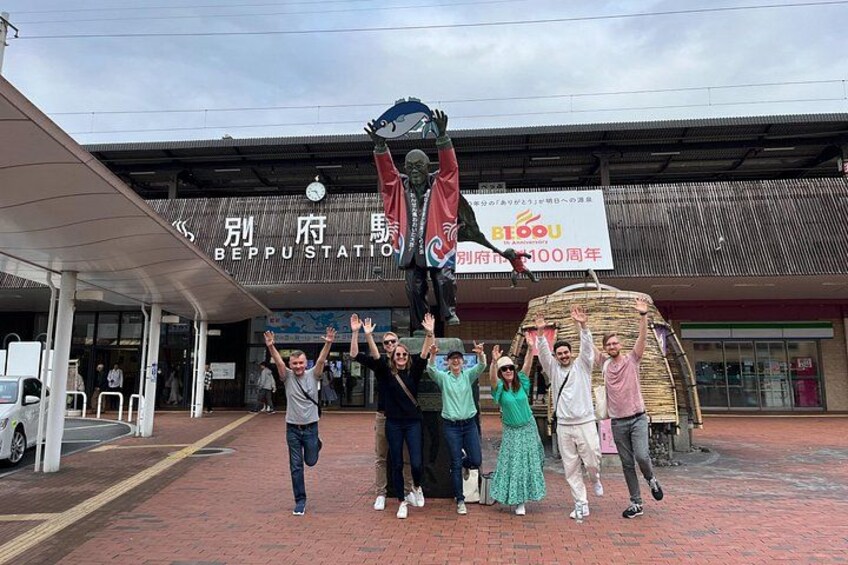 Become a Local! A Walking Tour of Arts, Crafts & Onsen Culture 4
