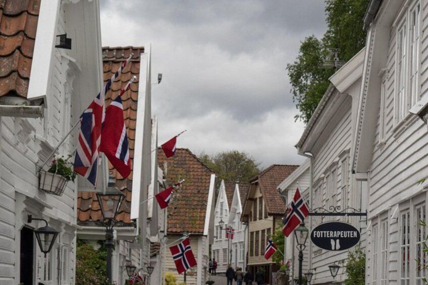Private Custom Walking Tour with a Local Guide in Stavanger 2