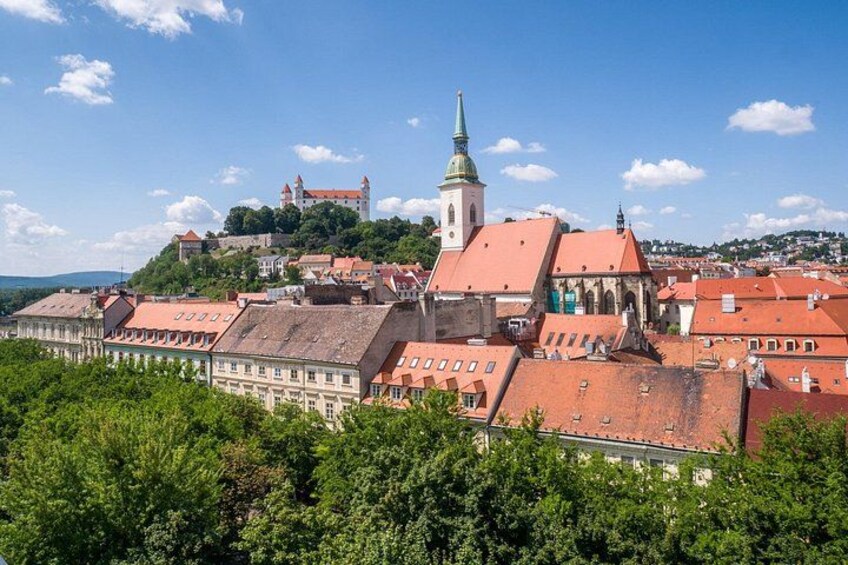 Private Full-Day Tour To Budapest and Bratislava from Vienna 2