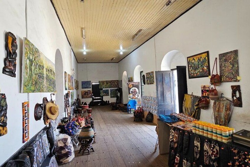 Assin Manso Slave River, Cape Coast and Elmina Castle Day Tour 2