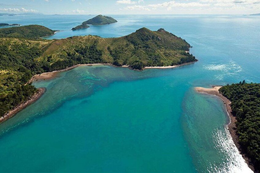 Reef & Whitehaven Spectacular - ~60 Minute Helicopter Tour 2