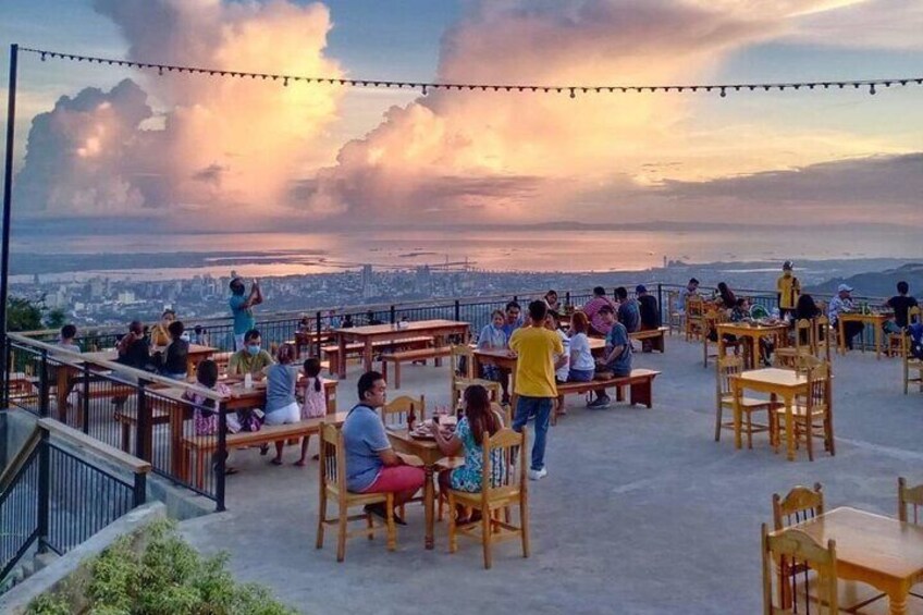 FREE Chixboy Skyline Restaurant - Busay
