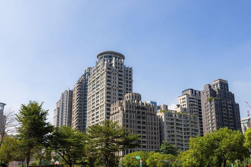 Taichung Private Custom Walking Tour with A Guide 5