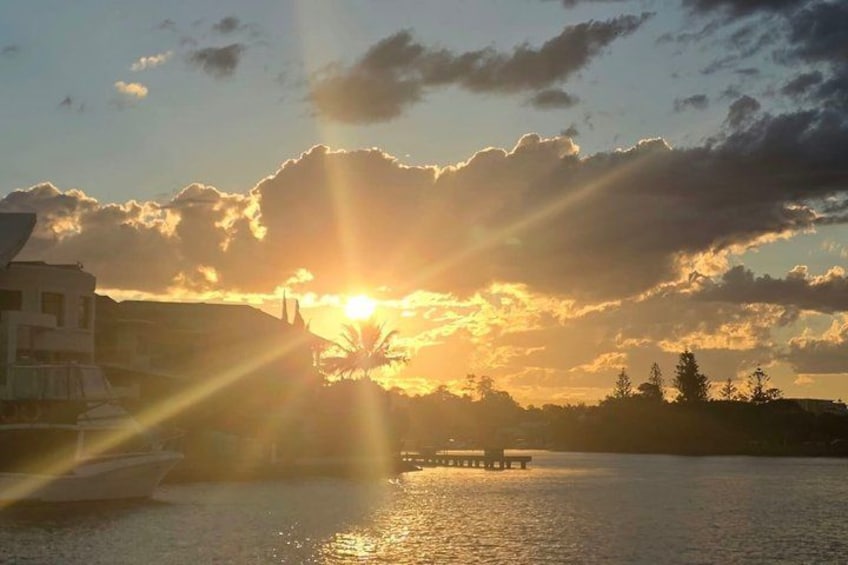 Luxury Private Gondola Cruise in Surfers Paradise with Wine 2