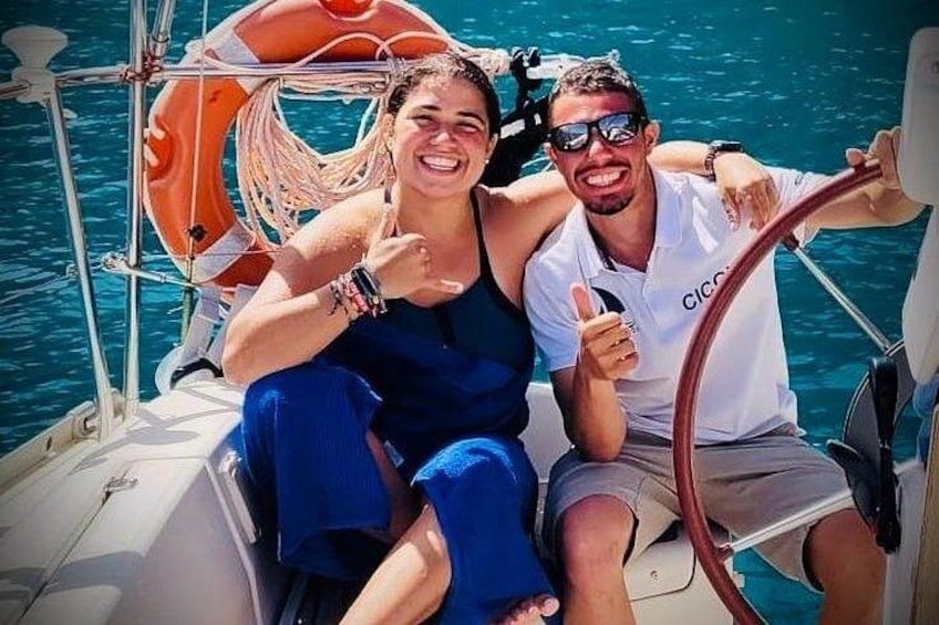 Boat tour of the Amalfi Coast with Aperitif 5