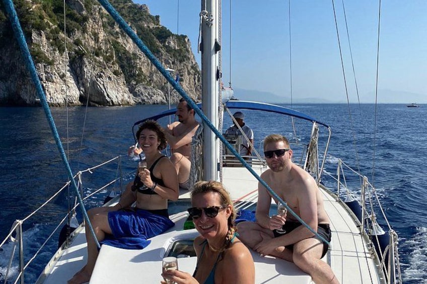 Boat tour of the Amalfi Coast with Aperitif 3