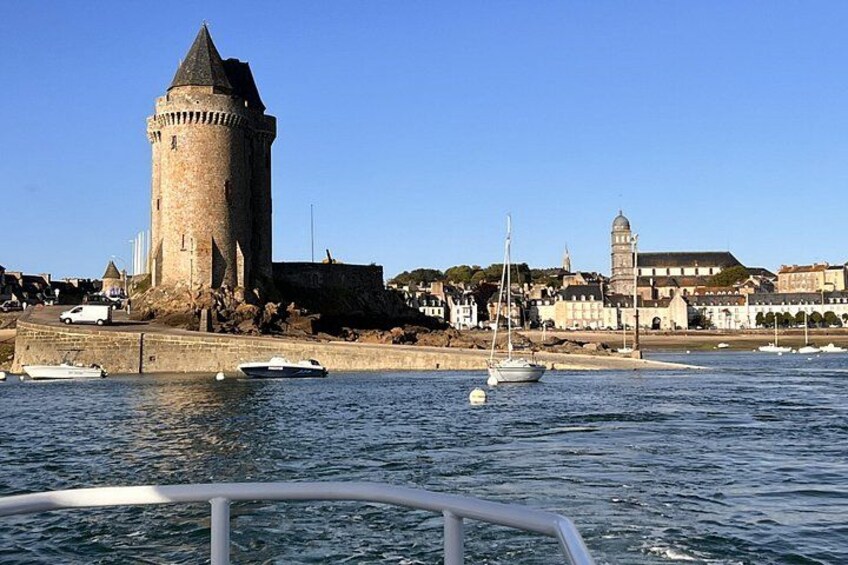 One hour boat trip with a local (Commented FR & EN) 3