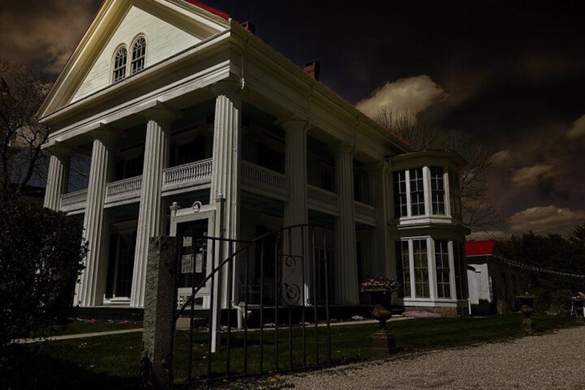 90 Minutes Ghost Walking Tour in Kennebunkport 2