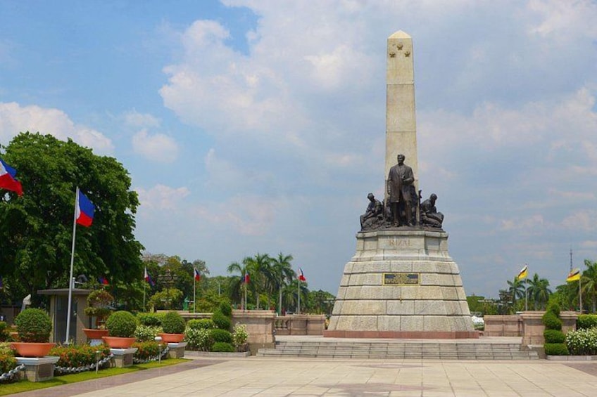 Manila Private Walking Tour With A Local Guide (Private Tour) 1