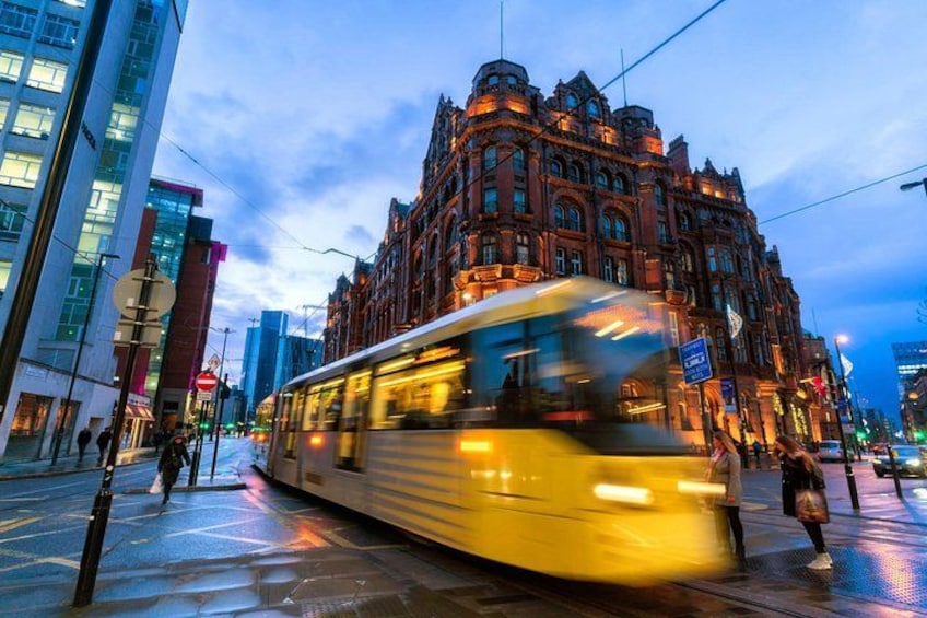 Manchester Private Custom Walking Tour with A Guide 3
