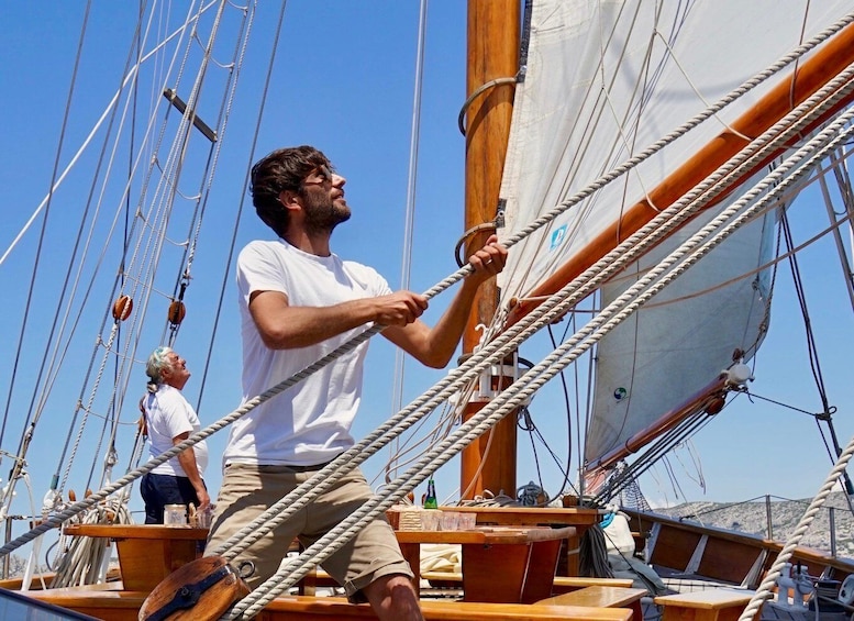 Picture 10 for Activity Marseille: Calanques Boat Tour with Swimming, Buffet & Wine 3