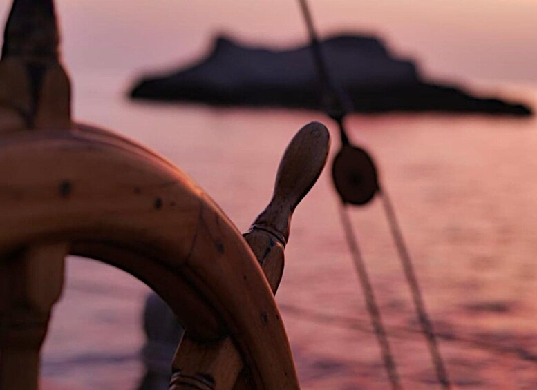 Marseille: Dinner at Sea & Sunset Swim 1