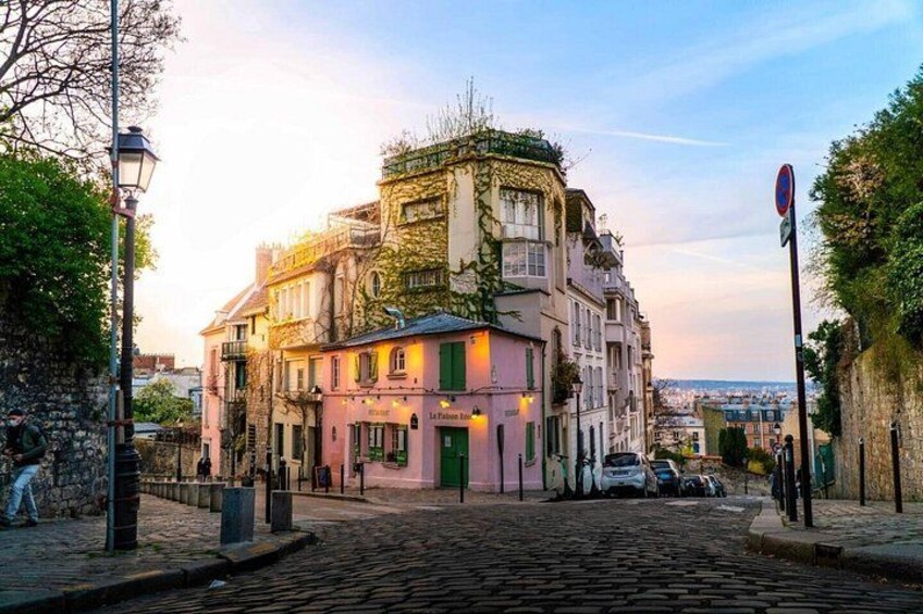 Montmartre and the Sacré-Coeur with the best guides in Paris 2