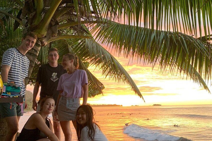 After some fresh grapefruit and a perfect sunset surf class ! 4