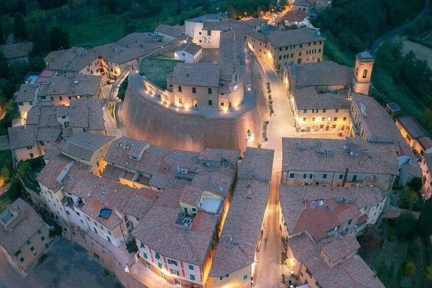 Private Guided Tour to Pisa and local Wine Farm from Livorno port 1