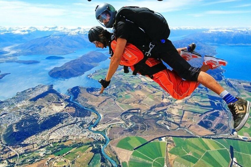 Skydive Wanaka with optional Queenstown Transfers 2