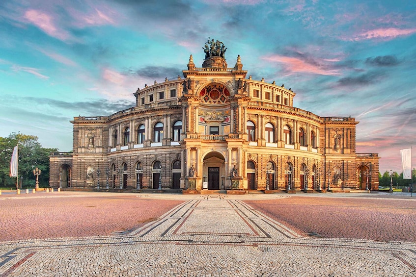 Dresden: Semperoper Tickets and Guided Tour 4