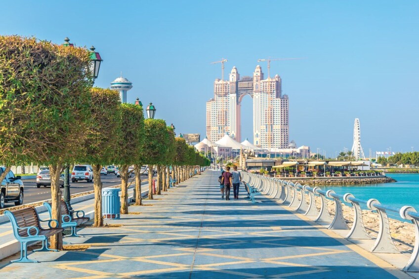 Abu Dhabi Mosque & Sea World Tour From Dubai 3