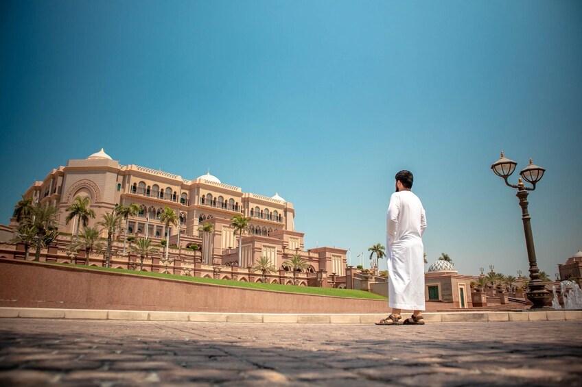 Abu Dhabi Mosque and Sea World Tour From Abu Dhabi 2