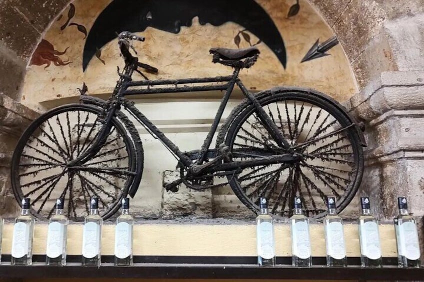 Private Tour of the best Cantinas in Guadalajara 5