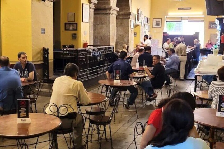 Private Tour of the best Cantinas in Guadalajara 4
