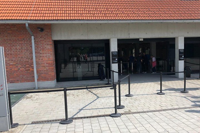 Auschwitz-Birkenau Guided Tour with Private Transport from Krakow 4