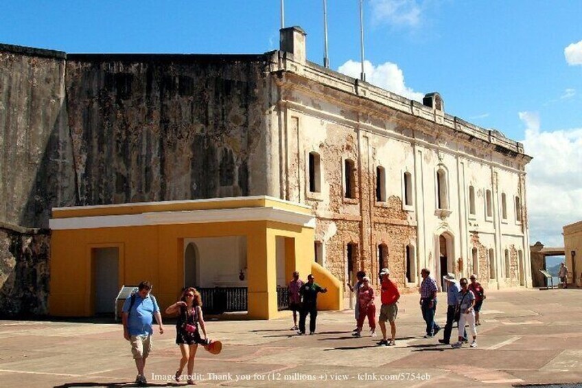 The Ghosts of San Juan: Private 2.5-hour Spooky Evening Tour