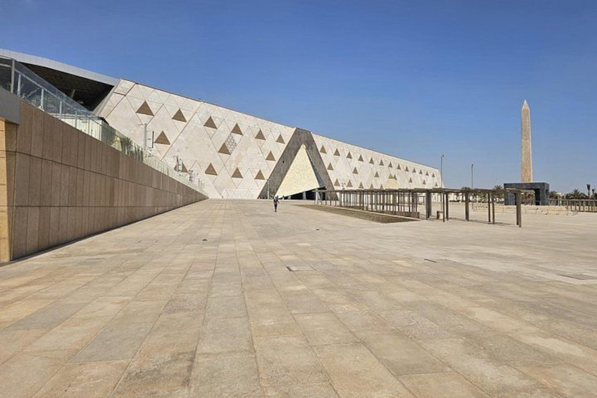 Grand Egyptian Museum, King Tut Gallery, Solar boat & lunch 4