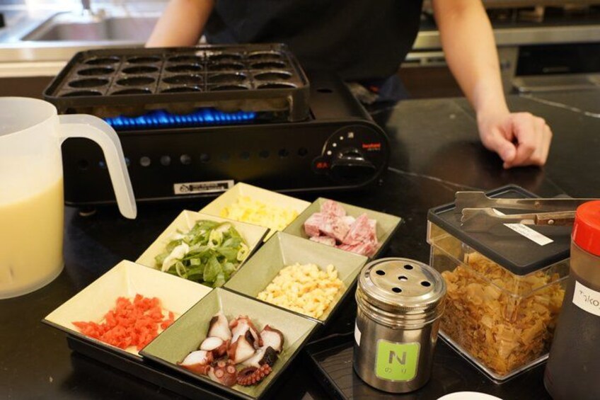 Osaka Sake Tasting & Takoyaki Cooking Experience 5