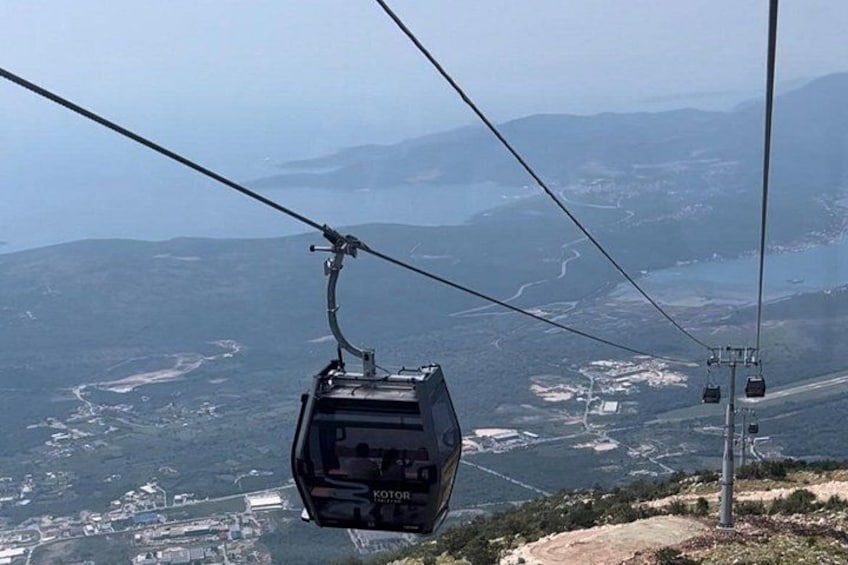 Express Cable Car ascent & 25Turns Epic Bike Descent. 1