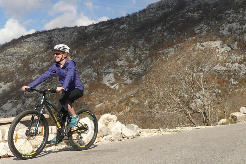 Express Cable Car ascent & 25Turns Epic Bike Descent. 5