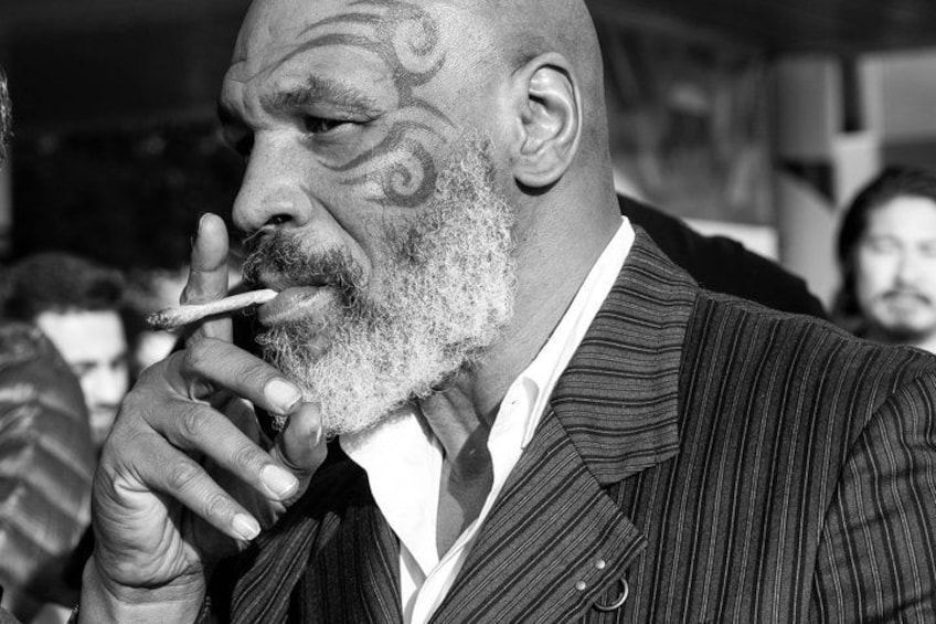 Amsterdam Tyson2.0 Smoking Canna Cruise with drinks option 1