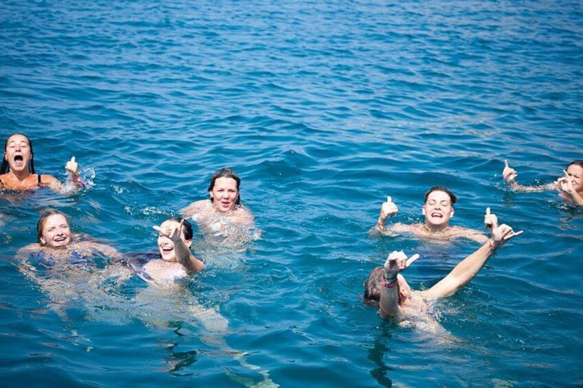 Snorkelling Trip 5 Island Tour Around Koh Tao and Koh Nang yuan 3