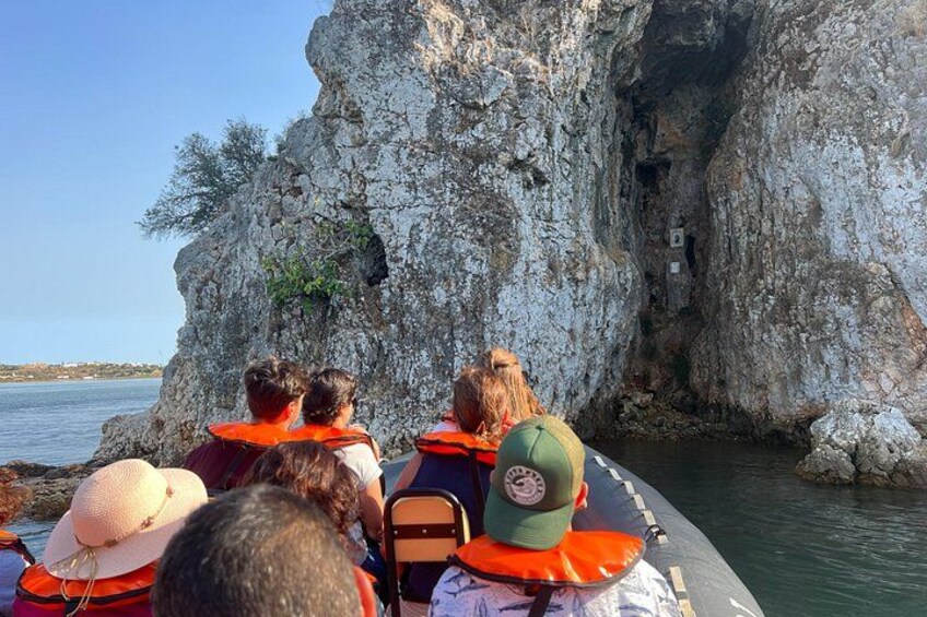 Arade River Small-group Cruise to Silves — with 2h on Land 5