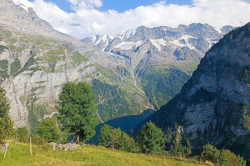 Interlaken Half-Day Highlights Tour with a Local by Private Car 5