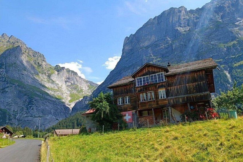 Interlaken Half-Day Highlights Tour with a Local by Private Car 1