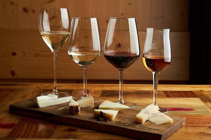 Cheeses and Wines 1