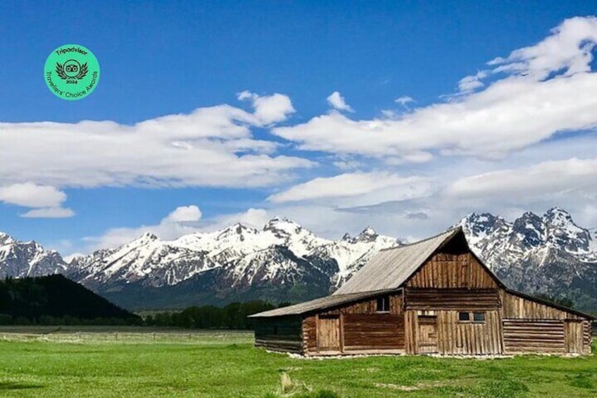 5-day In-Depth Yellowstone and Grand Teton National Park Tour 1